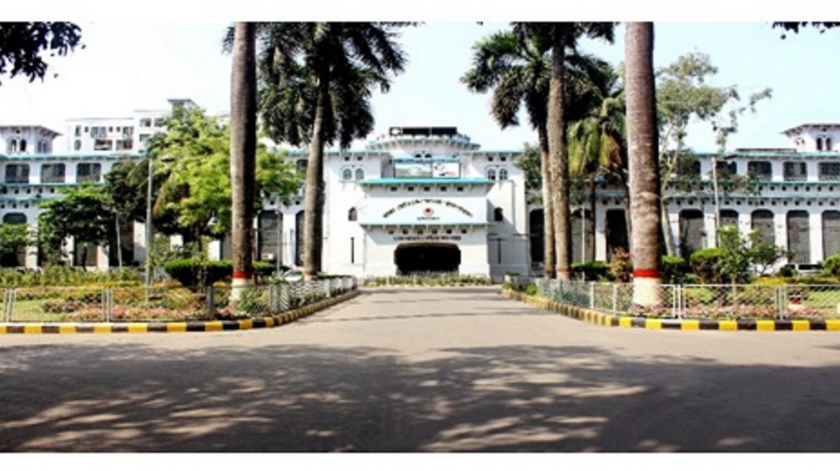 Dhaka Medical College and Hospital